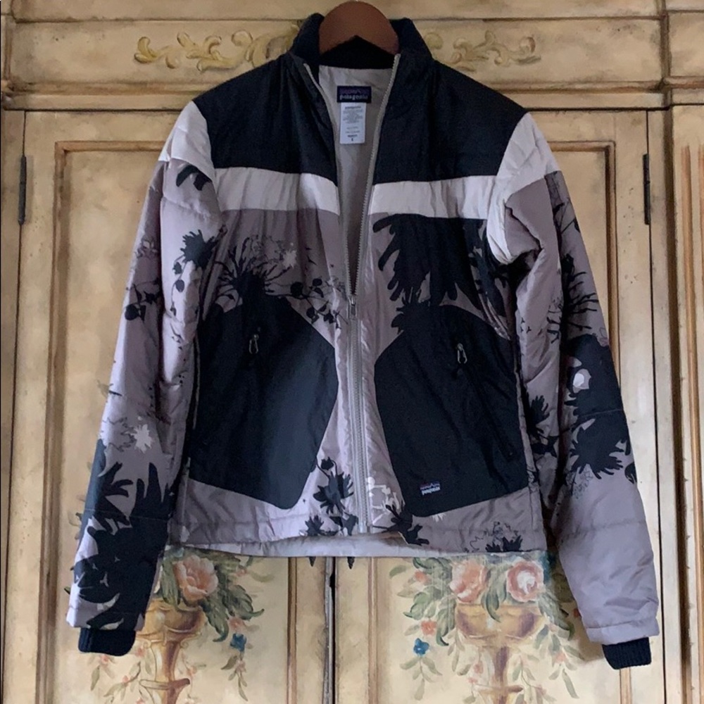 Women’s Patagonia ski jacket